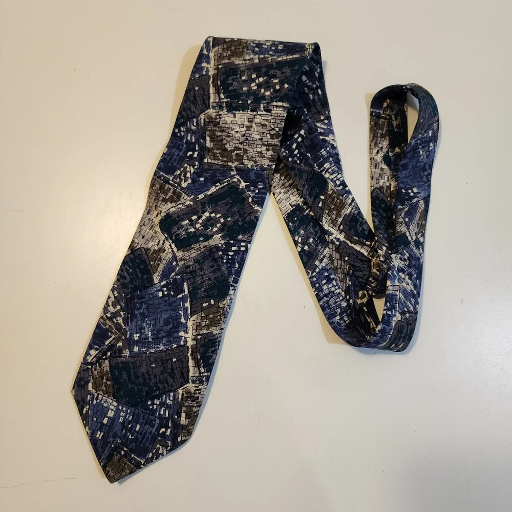 SECOURS Abstract Blue and Gray Silk  Tie